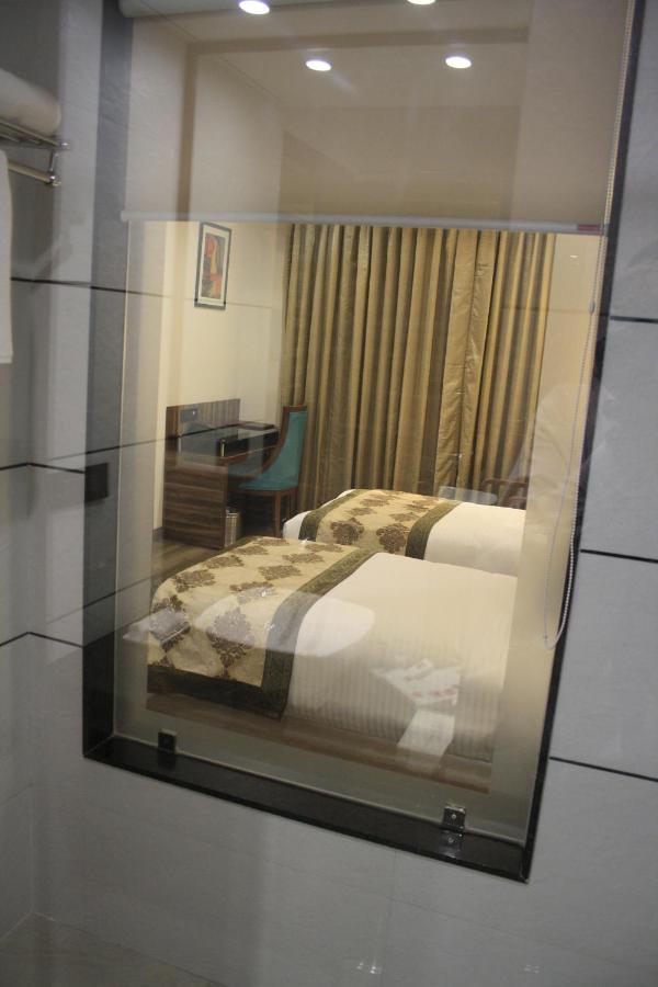 Spree Hotel Jaipur Bagian luar foto