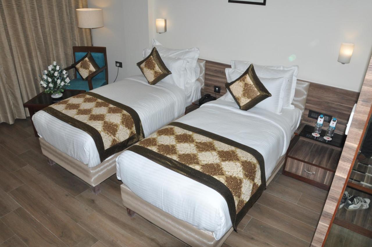Spree Hotel Jaipur Bagian luar foto