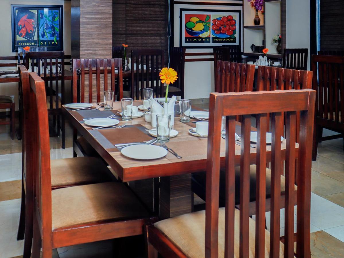 Spree Hotel Jaipur Bagian luar foto